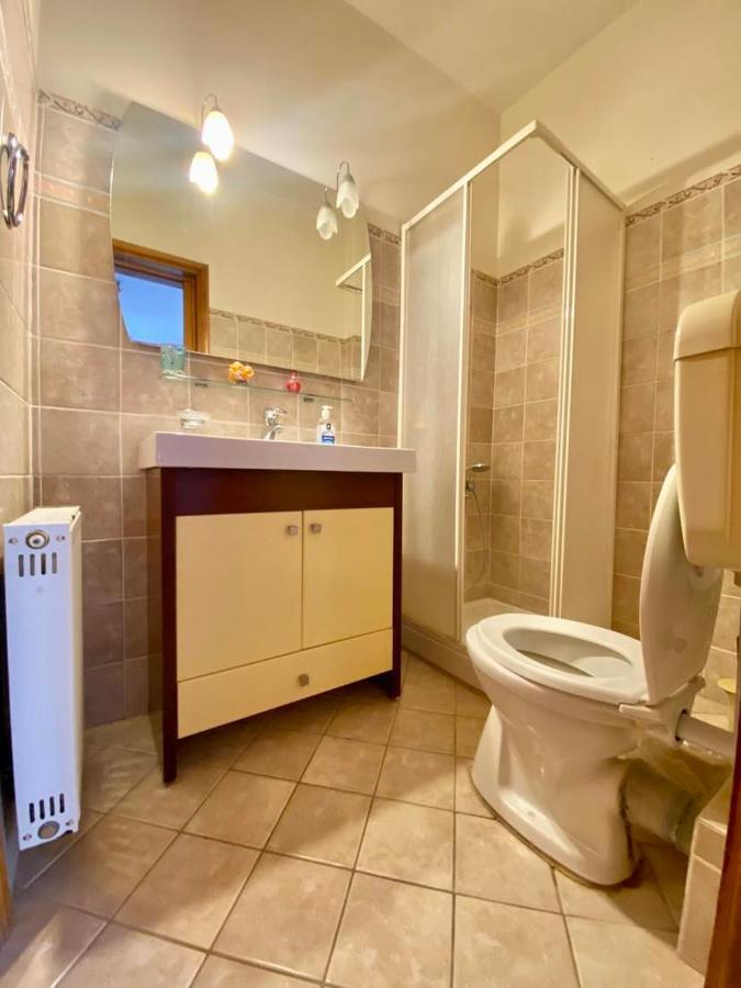 شقة Dora'S Nest 5' Min From The Airport. Spáta المظهر الخارجي الصورة